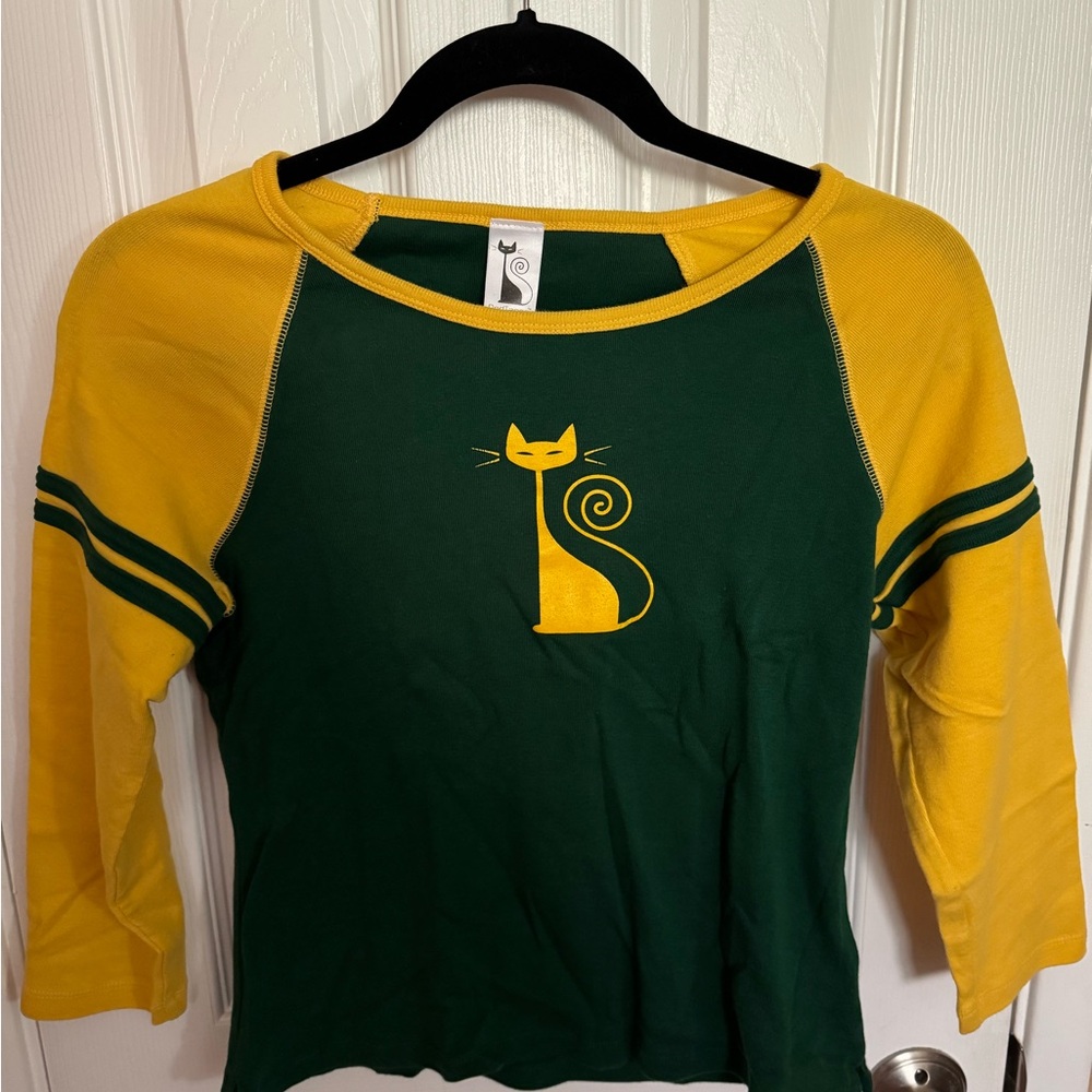 Red Tango Retro Cat Shirt juniors XL